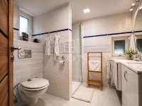 Pákozd Casa Familiala 3