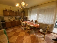 Budapest, XV. kerület Совмещенный дом - 265.000.000 HUF