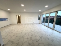 Albertirsa 双面别墅 7