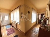 Úri Családi ház 0