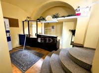 Veszprém Üzlethelyiség 1