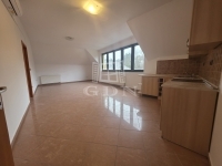 Veszprém Lakás (téglaépítésű) 2