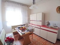 Öskü Családi ház 9