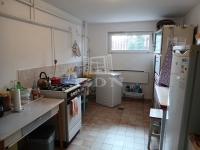 Veszprém Совмещенный дом 11