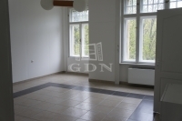 Budapest II. kerület Castel, conac
 12