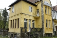 Budapest II. kerület Castel, conac
 10