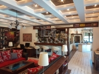 Eladó családi ház Zamárdi, 450m2