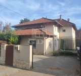 Budaörs 双面别墅 0