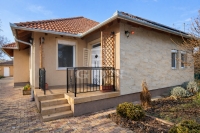 出卖 家庭别墅 Érd, 140m2