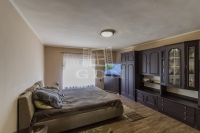 Szentlőrinckáta Családi ház 14