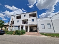 Eladó lakás (téglaépítésű) Hatvan, 68m2