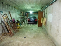 Budapest XVI. kerület Совмещенный дом 18