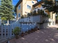 Budapest XVI. kerület Совмещенный дом 25