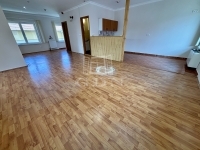 Maglód Üzlethelyiség 0