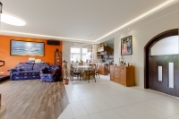 Vecsés Family House 3