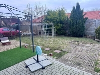 Szigetújfalu Sorház 12