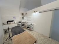 Vác Üzlethelyiség 5