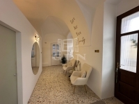 Vác Üzlethelyiség 8