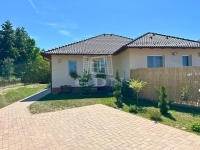 Vácrátót Ikerház 12