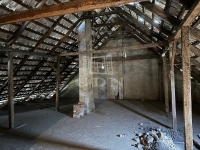 Vác Lakás (téglaépítésű) 1