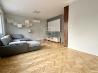 Vác Lakás (téglaépítésű) 2