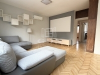 Vác Lakás (téglaépítésű) 1