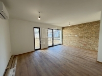 Vác Sorház - 87.900.000 Ft