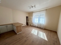 Vác Lakás (téglaépítésű) 1