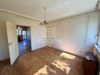 Vác Lakás (csúsztatott zsalu) 10