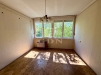 Vác Lakás (csúsztatott zsalu) 9