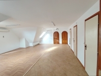 Veszprém Iroda - 200.000 Ft